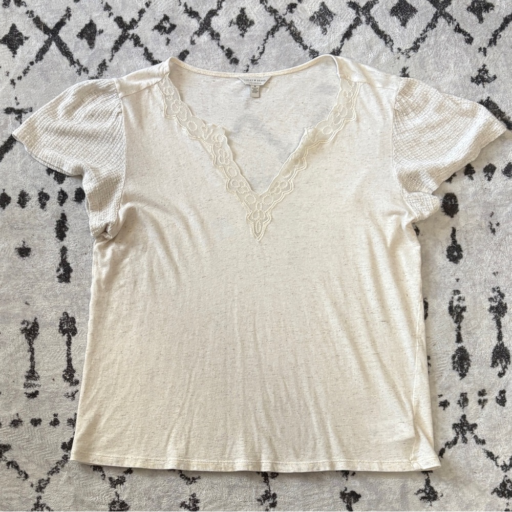 Lucky Brand Beige Blouse Women’s Size Medium Lace V Neck Top